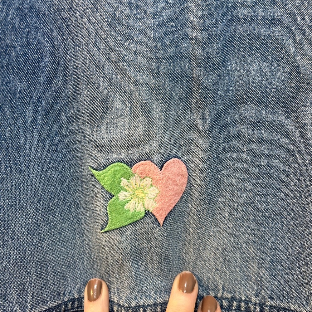 Vtg Denim Maxi Jumper Dress Sz L Embroidered Floral Heart Patch Cottage Heritage - Picture 8 of 11
